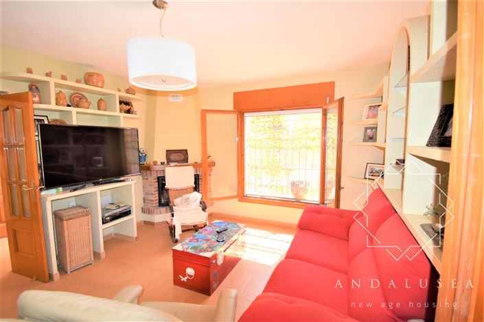 Image No.6-3 Bed Property for sale