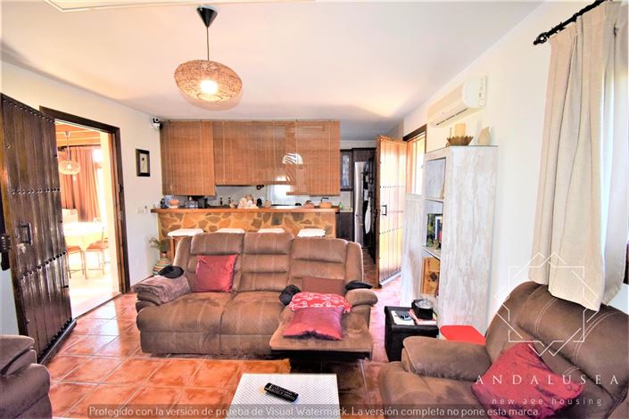 Image No.10-3 Bed Property for sale