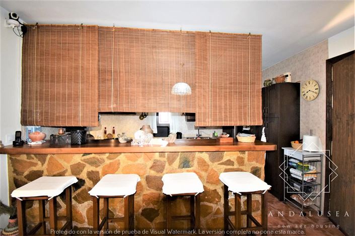 Image No.17-3 Bed Property for sale