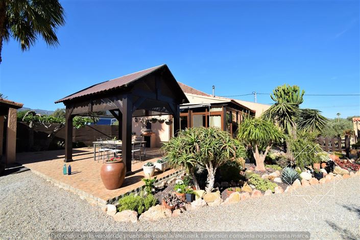 Image No.2-3 Bed Property for sale