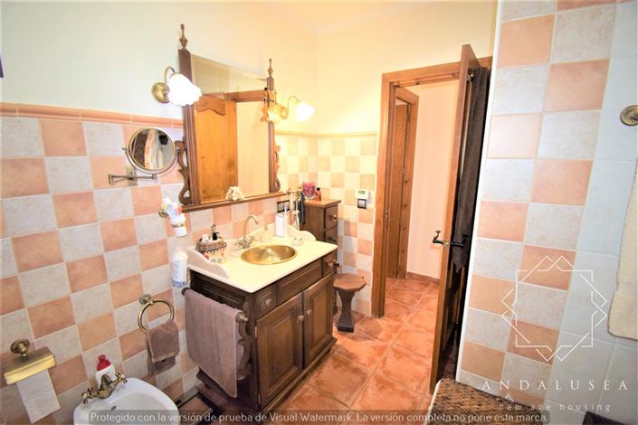 Image No.35-3 Bed Property for sale