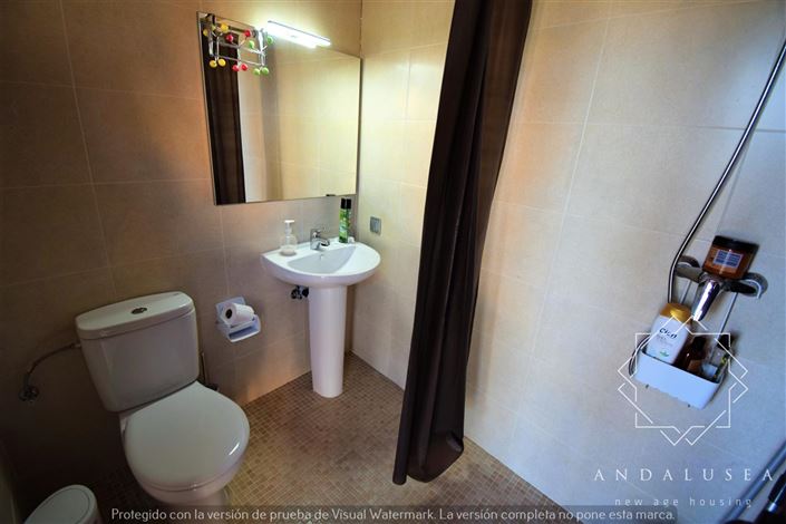 Image No.37-3 Bed Property for sale