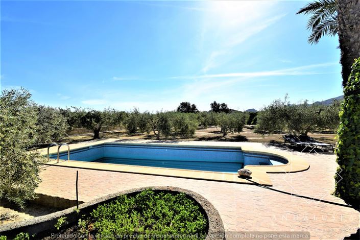 Image No.44-3 Bed Property for sale