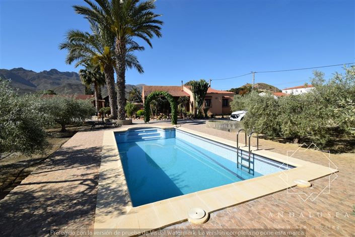 Image No.46-3 Bed Property for sale