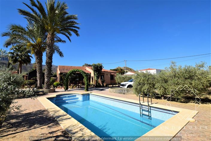 Image No.48-3 Bed Property for sale