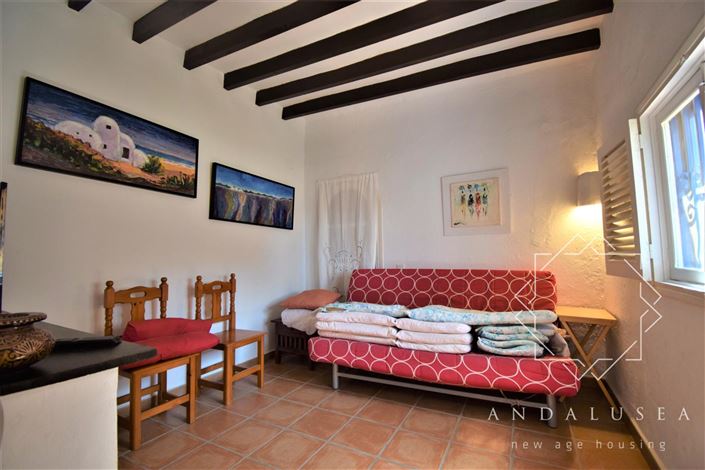 Image No.5-4 Bed Property for sale