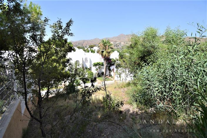 Image No.43-4 Bed Property for sale