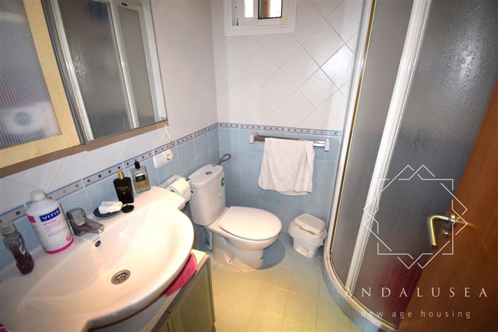 Image No.21-3 Bed Property for sale