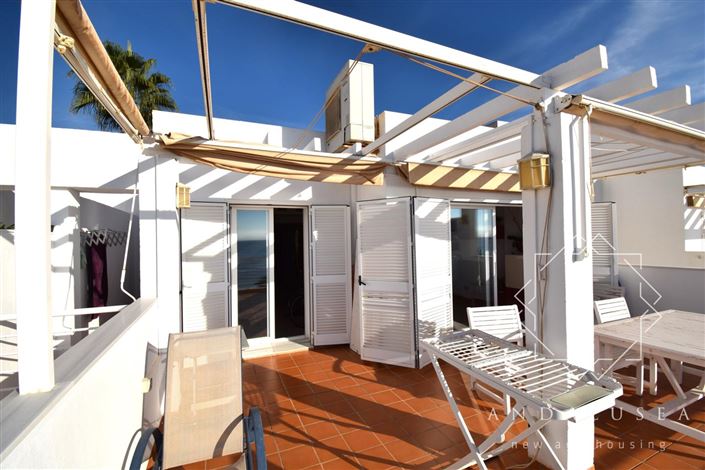 Image No.28-3 Bed Property for sale