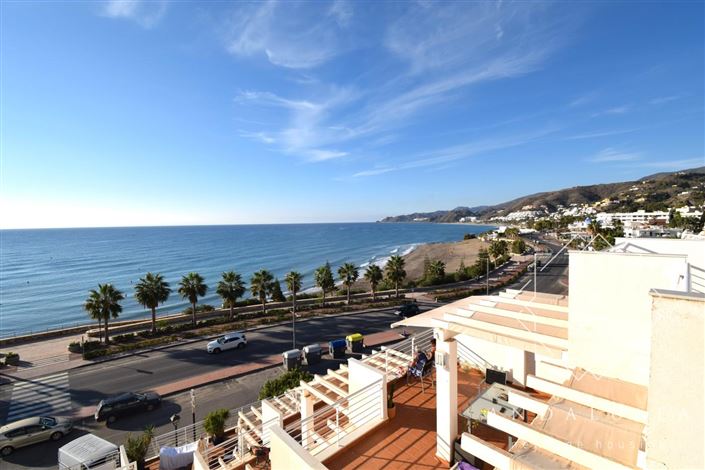 Image No.29-3 Bed Property for sale