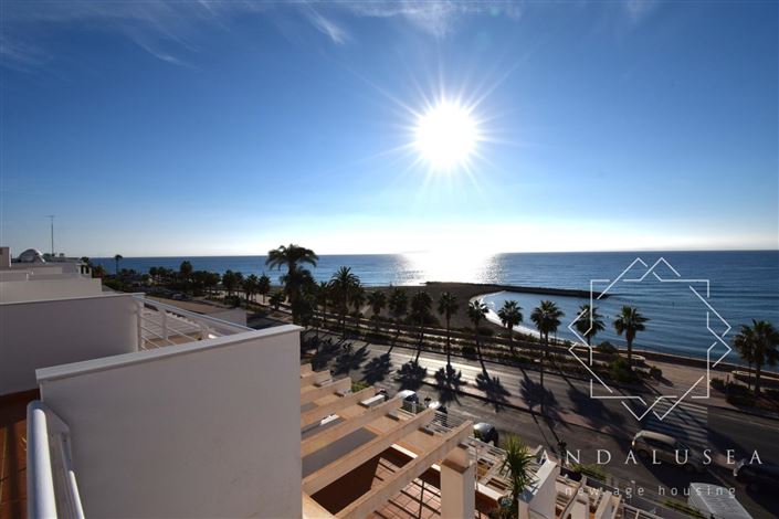 Image No.44-3 Bed Property for sale