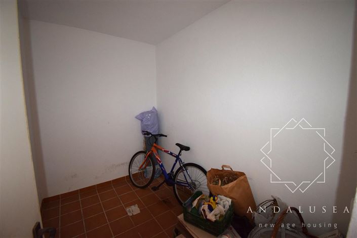 Image No.49-3 Bed Property for sale