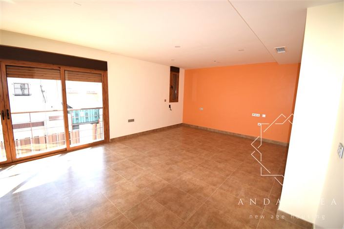 Image No.32-5 Bed Property for sale