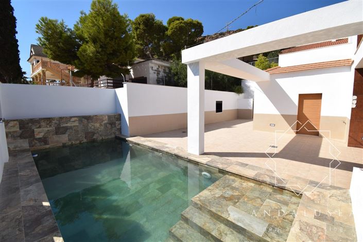 Image No.4-5 Bed Property for sale