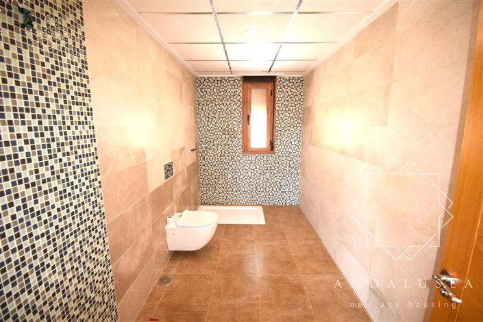 Image No.43-5 Bed Property for sale