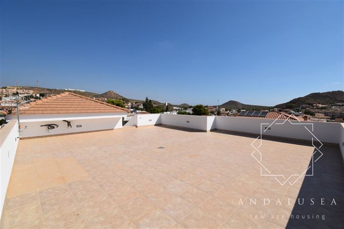 Image No.53-5 Bed Property for sale