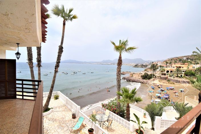 Image No.54-8 Bed Property for sale