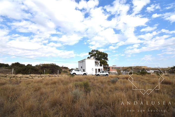 Image No.30-2 Bed Property for sale