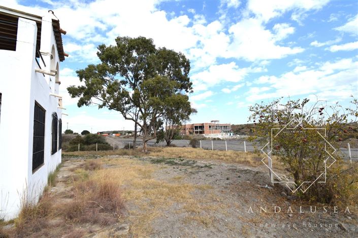 Image No.33-2 Bed Property for sale