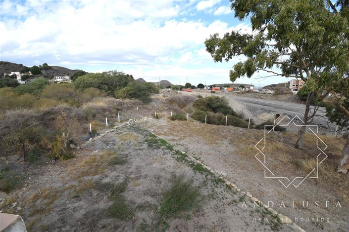 Image No.43-2 Bed Property for sale