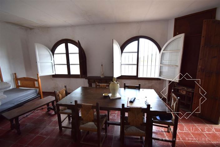 Image No.5-2 Bed Property for sale