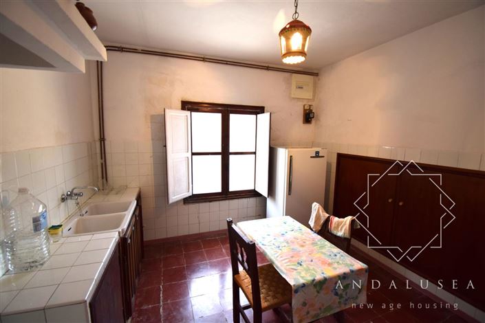 Image No.8-2 Bed Property for sale