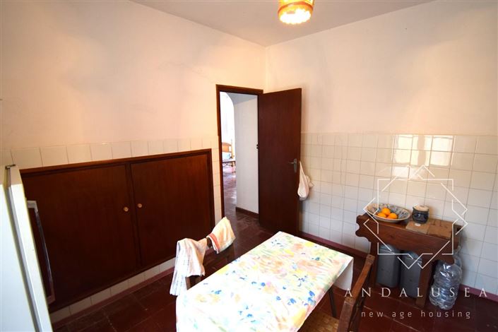 Image No.9-2 Bed Property for sale