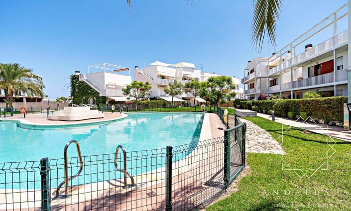 Image No.1-2 Bed Property for sale