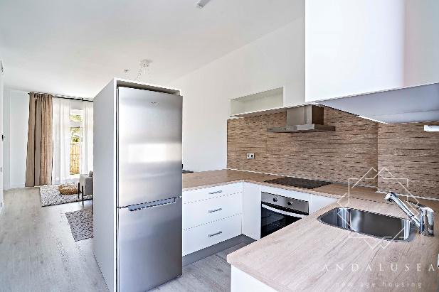 Image No.11-2 Bed Property for sale