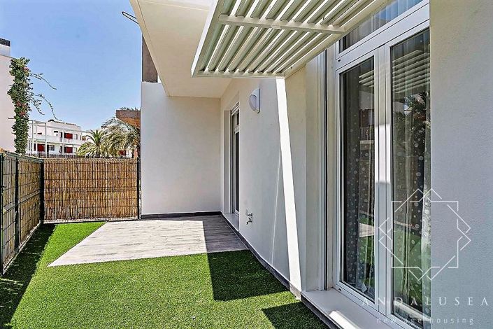 Image No.3-2 Bed Property for sale