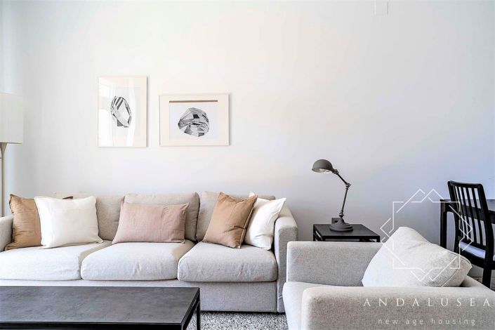 Image No.9-2 Bed Property for sale