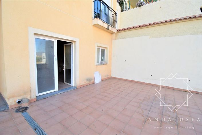 Image No.11-1 Bed Property for sale