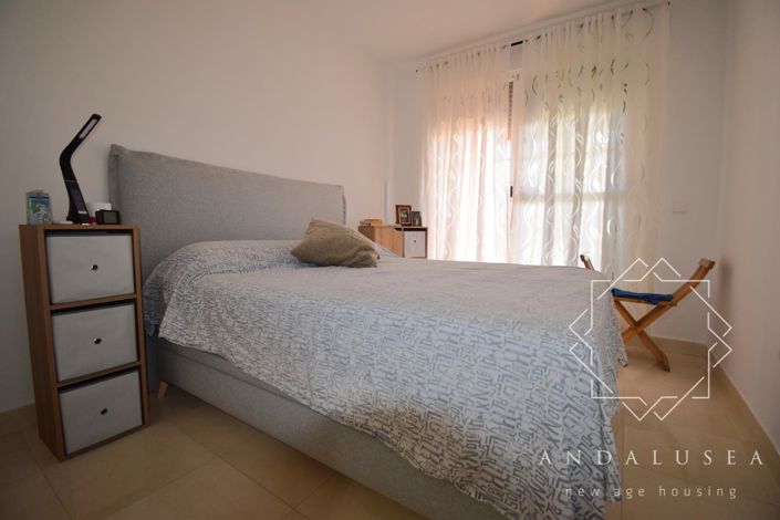 Image No.12-2 Bed Property for sale