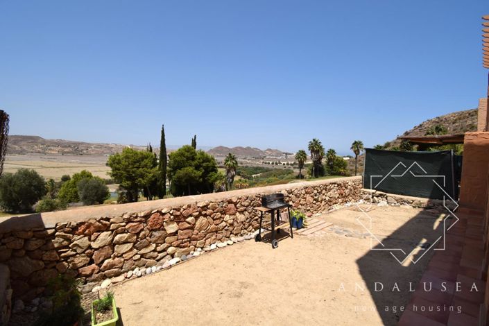 Image No.24-2 Bed Property for sale