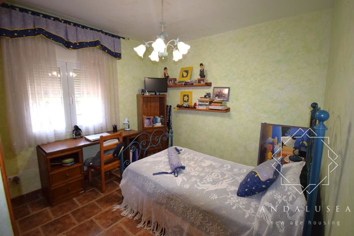 Image No.22-4 Bed Property for sale