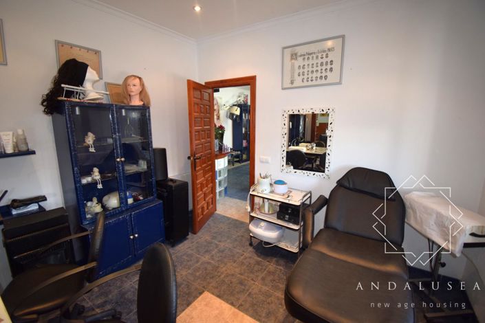 Image No.26-4 Bed Property for sale