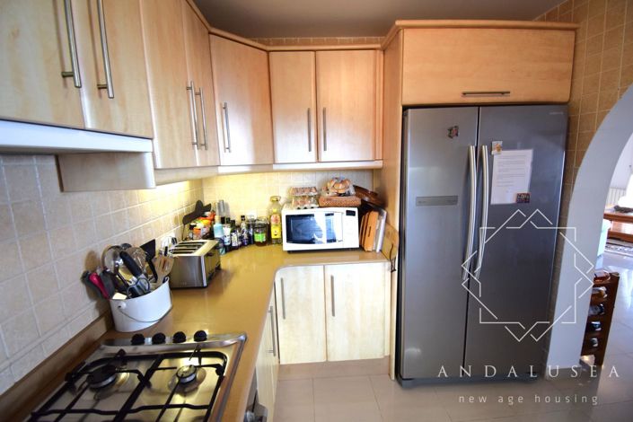 Image No.11-4 Bed Property for sale