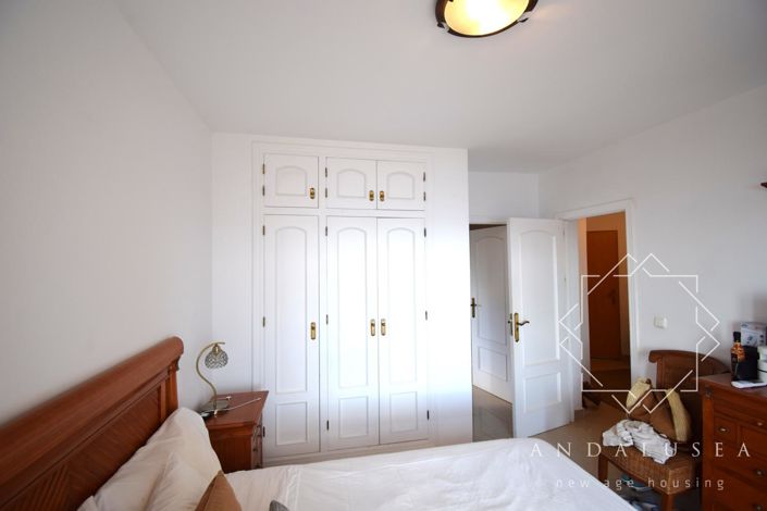 Image No.13-4 Bed Property for sale