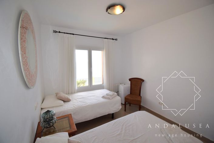 Image No.16-4 Bed Property for sale