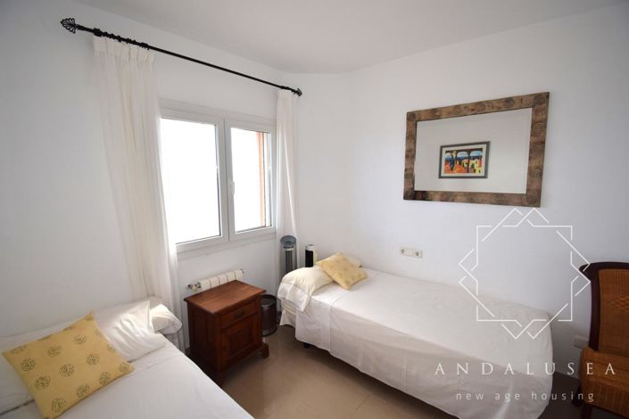 Image No.18-4 Bed Property for sale