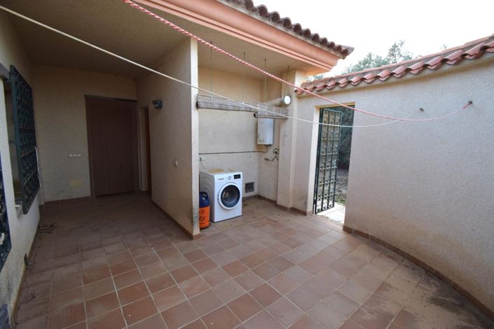 Image No.30-4 Bed Property for sale