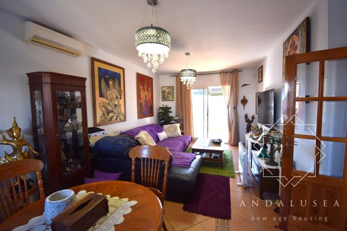 Image No.3-3 Bed Property for sale