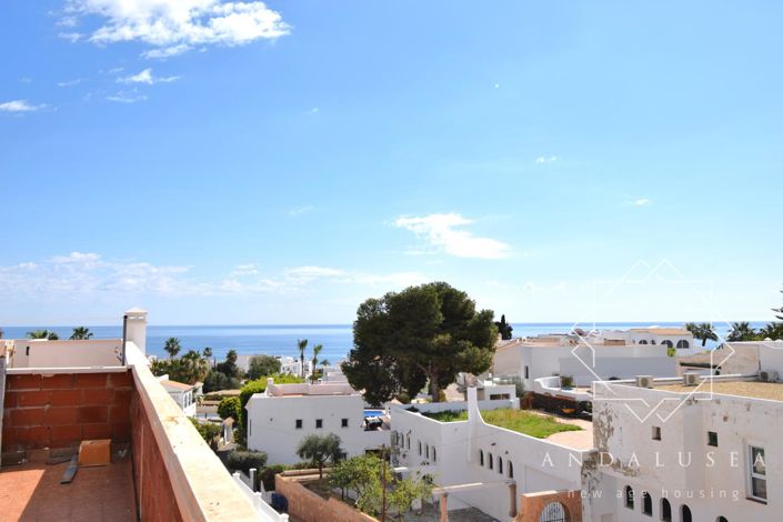 Image No.34-3 Bed Property for sale