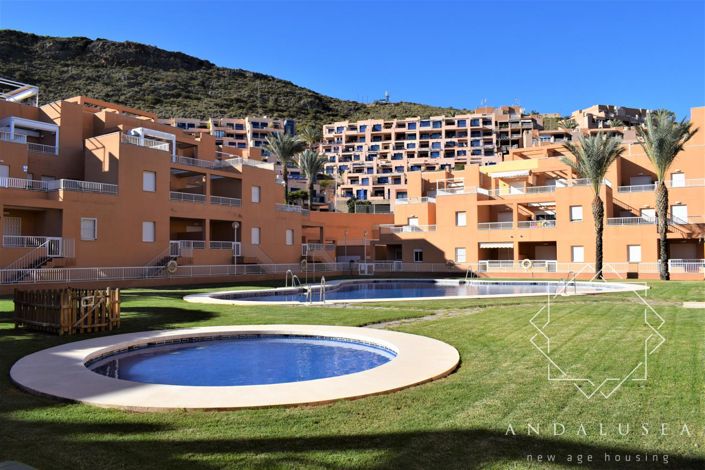 Image No.30-2 Bed Property for sale