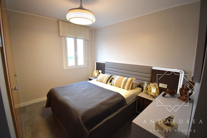 Image No.9-2 Bed Property for sale