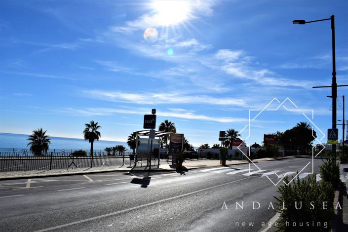 Image No.13-2 Bed Property for sale