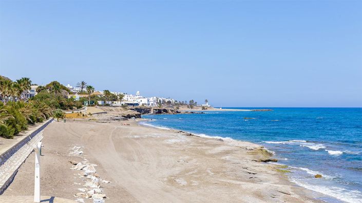 Image No.21-2 Bed Property for sale