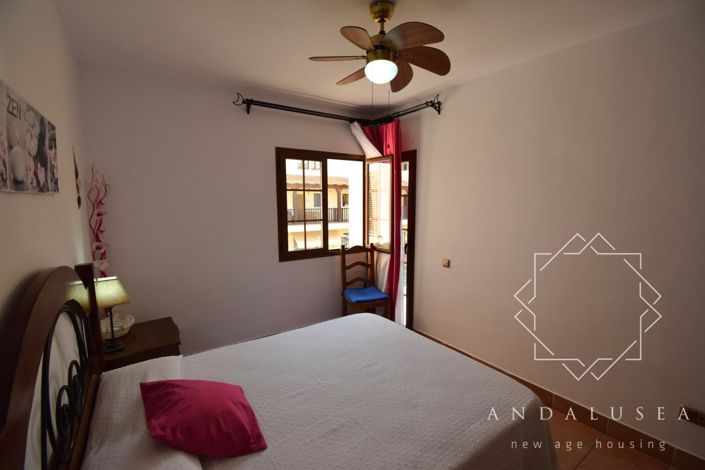 Image No.12-3 Bed Property for sale