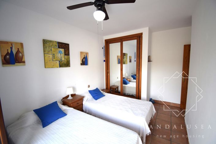 Image No.20-3 Bed Property for sale