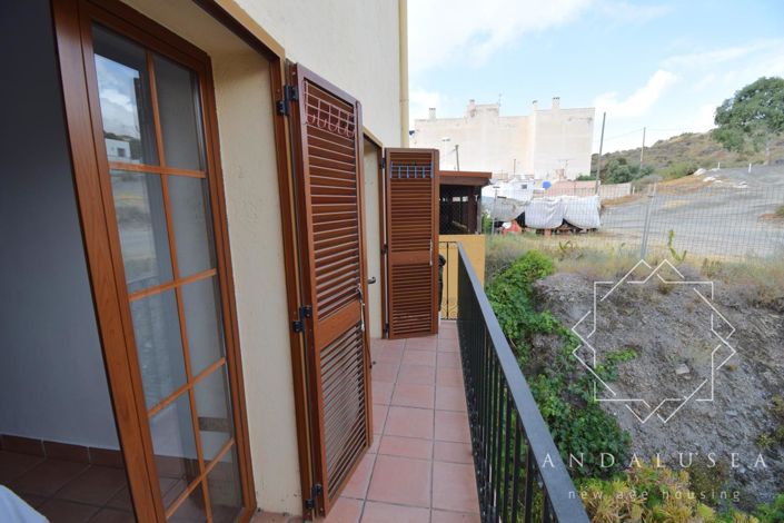 Image No.51-3 Bed Property for sale